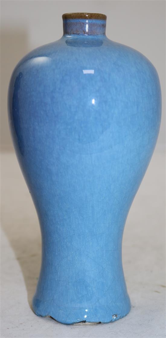 A Chinese robins egg glazed meiping, 19th/20th century, height 17cm